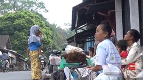 VIDEO: Pedagang Pasar Merapi Enggan Pindah Meski Sepi Pembeli