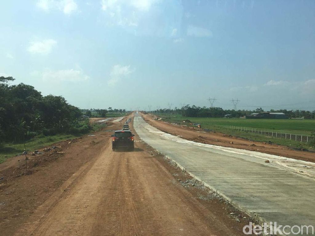 Mudik Lebaran via Tol Fungsional Brebes-Semarang Mudik Lebaran via Tol Fungsional Brebes-Semarang