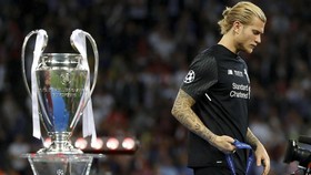 Alisson Gemilang, Karius Ucap Selamat kepada Liverpool