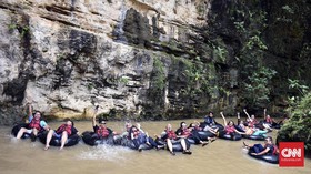 Tips Wisata Keluarga Besar ala 'Kesultanan Cidodol'