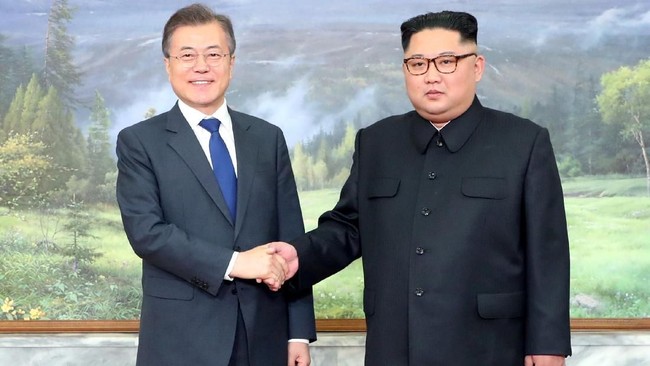 Pejabat senior Korea Selatan dan Korea Utara bertemu untuk memuluskan tatap muka ketiga antara Moon Jae-in dan Kim Jong-un.