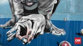 FOTO: Mural Penyemarak Ramadan Karya Warga Jagakarsa Warga Gang Abdul Jabar, Jagakarsa, punya cara sendiri untuk menyemarakkan Ramadan tahun ini. Mereka bergotong-royong membuat mural yang ciamik.