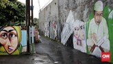 FOTO: Mural Penyemarak Ramadan Karya Warga Jagakarsa Warga Gang Abdul Jabar, Jagakarsa, punya cara sendiri untuk menyemarakkan Ramadan tahun ini. Mereka bergotong-royong membuat mural yang ciamik.