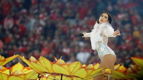 Dua Lipa Asyik Goyang di Lagu Baru Diplo dan Mark Ronson