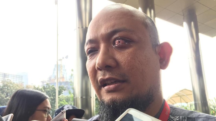 Kesederhanaan Novel Baswedan juga dia terapkan dalam kesehariannya. Termasuk dalam urusan rumah.