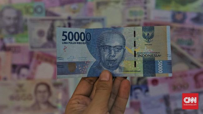 Awet Melesu, Rupiah Kembali Sentuh Area Rp14.400 per Dolar AS