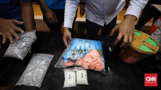 Kedapatan membawa narkotika, seorang peserta sahur on the road yang diperkirakan berusia remaja ditangkap kepolisian.