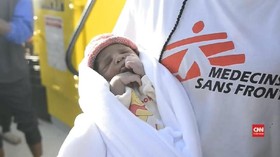 VIDEO: 'Miracle', Bayi Imigran yang Lahir di Lautan