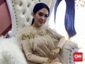 Menebak 'Wujud' Gaun Pernikahan Syahrini-Reino Barack