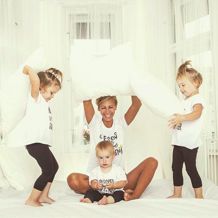 <p>Melihat senyum anak-anak ini saat main bareng bundanya bikin happy deh. (Foto: Instagram/ @active_mum_life)   </p>
