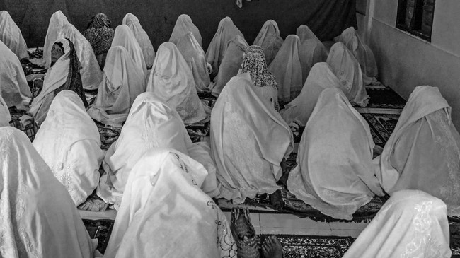 FOTO: Suluk, Tradisi Zikir di Aceh Selama Ramadan