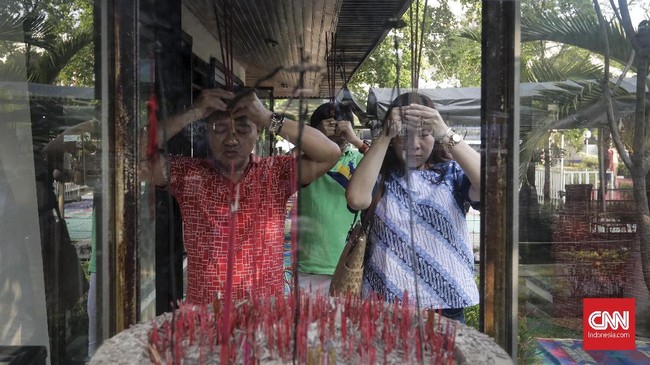 FOTO: Merayakan Waisak di Sudut Kota Jakarta