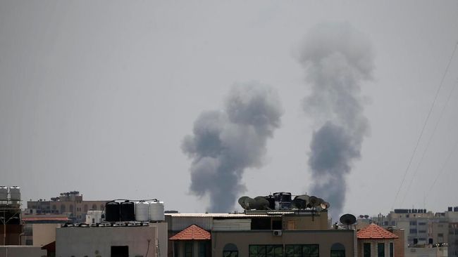 Hamas Siap Gencatan Senjata dengan Israel Kelompok-kelompok bersenjata Palestina di Gaza disebut sepakat menerapkan gencatan senjata jika Israel juga menerapkan langkah itu