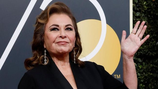 Serial TV 'Roseanne' yang dibintangi Roseanne Barr dibatalkan, karena sang aktris membuat lelucon rasisme soal penasihat Barack Obama, Valerie Jarret.
