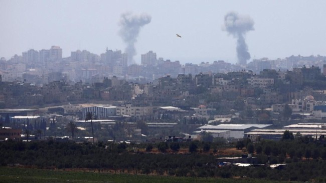 Israel dan sejumlah kelompok milisi di Jalur Gaza menyepakati gencatan senjata, Sabtu (14/7), mengakhiri saling balas serangan udara dan rudal di perbatasan.