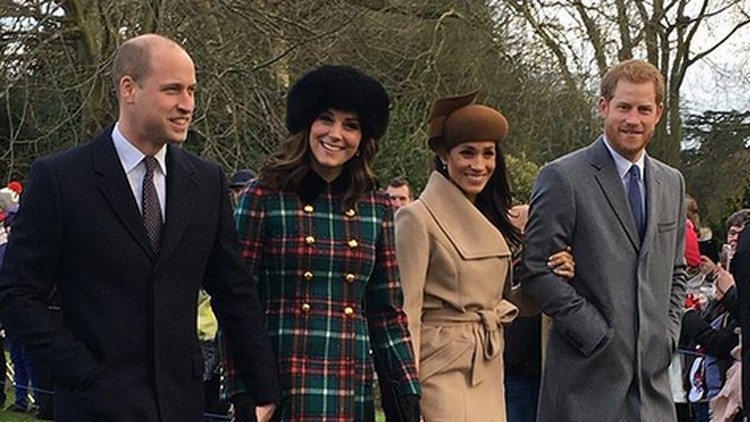 Ciuman adalah salah satu ungkapan sayang. Nah, dari mencium istrinya, yuk ungkap arti bahasa tubuh Pangeran William dan Pangeran Harry.