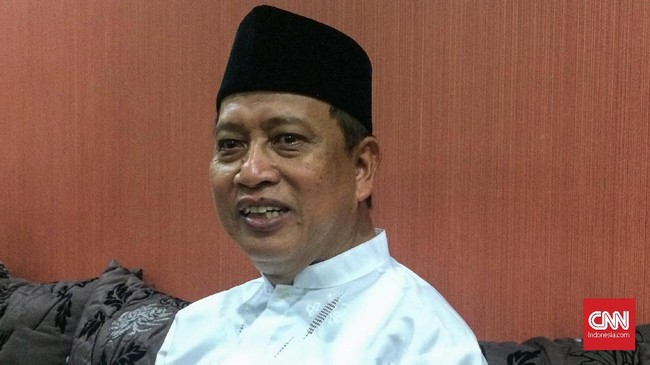 Menristekdikti Bolehkan Mahasiswa Kaji Marxisme dan Khilafah Marxisme dan khilafah, menurut Menristekdikti Mohammad Nasir, boleh dikaji asal dilakukan di lingkungan kampus dan di bawah pengawasan dosen.