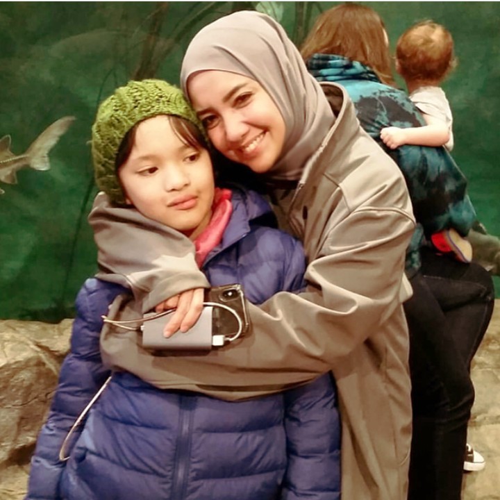<p>Tia Ivanka sering jalan dan berfoto bersama putra semata wayangnya yang ganteng, Micah Jayden Sotello. (Foto: Instagram @tiaivankka)</p>