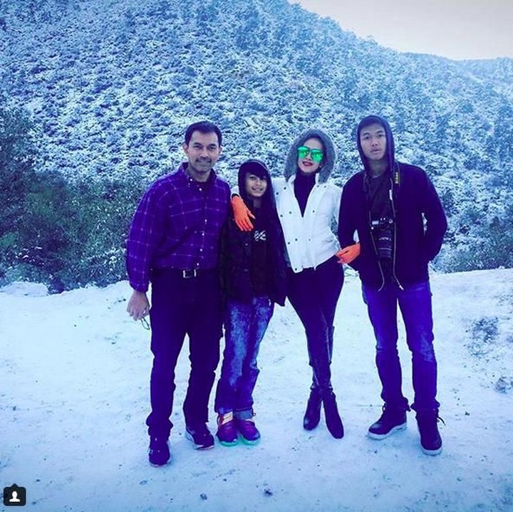 <p>Mereka kerap ke Amerika Serikat, sekalian menengok si sulung. Foto: (Instagram @diahpermatasari_d_p_s)</p>