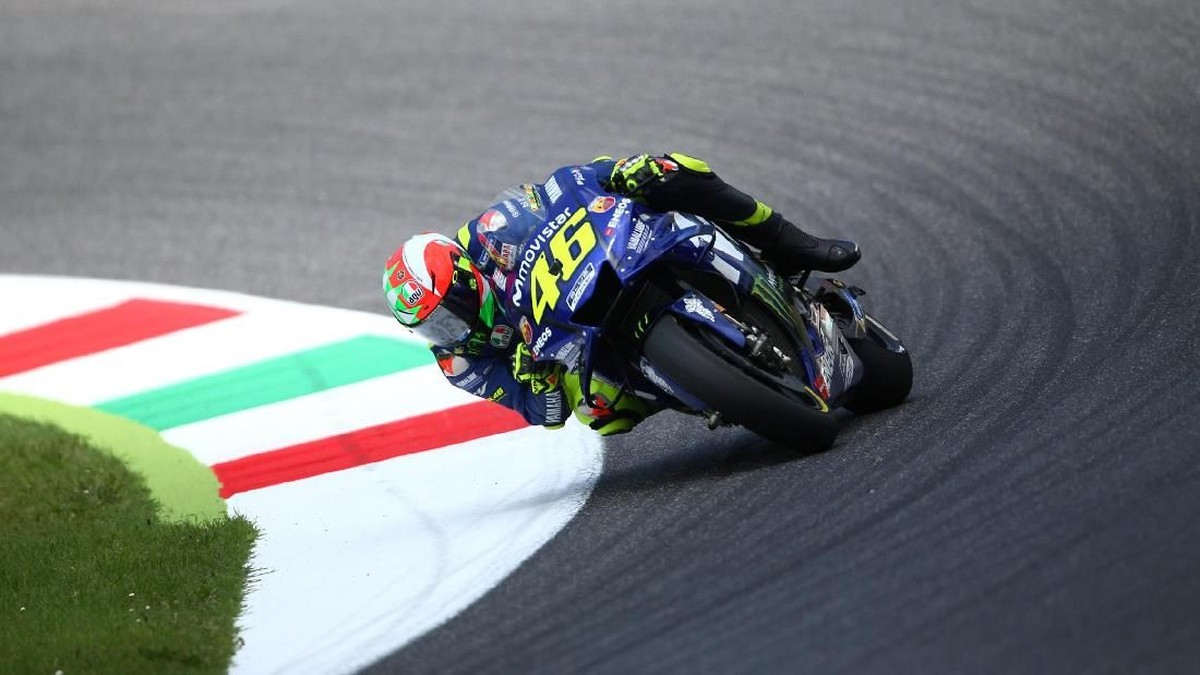 FOTO: Rossi Kalahkan Lorenzo di Kualifikasi MotoGP Italia