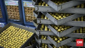 FOTO: Geliat Produksi Kue Kering di Pusaka Kwitang
