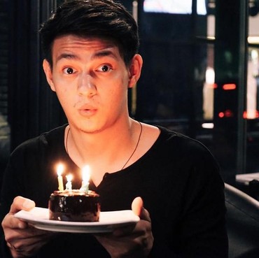 Cerita Marcell Darwin Jadi Mualaf, Dibantu Tetangga Salat hingga Reaksi Mengejutkan Ortu