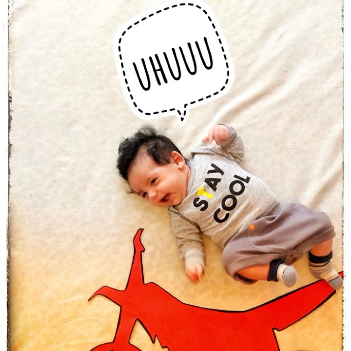 <p>Ekspresi si kecil bikin foto ini makin keren ya. (Foto: Instagram/babies_creatively)  </p>