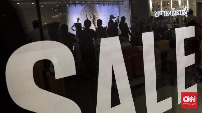 Sekitar 16 dari 82 mal akan menggelar midnight sale di Festival Jakarta Great Sale 2018 dengan diskon sampai 70 persen. 