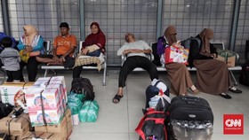 Bertaruh Nasib pada Tiket Go Show Kereta Api Pasar Senen