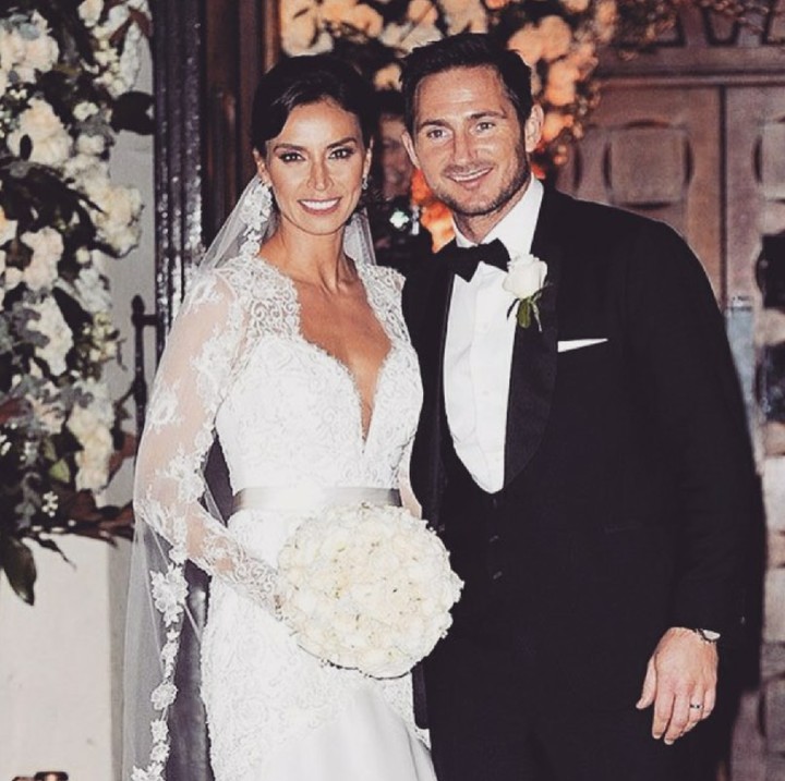 <p>Ini foto ketika mereka menikah nih. (Instagram @franklampard)</p>