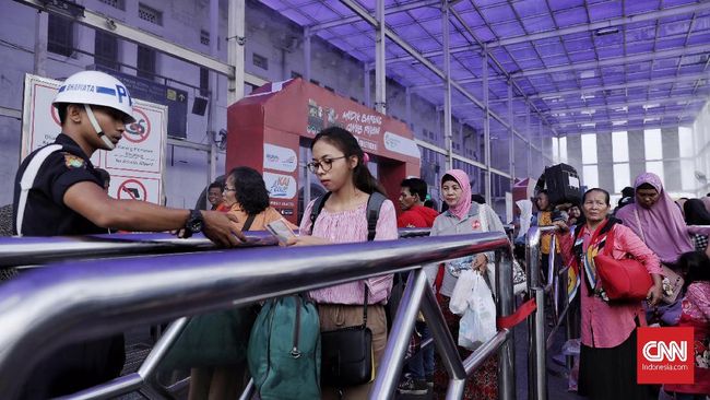 Istirahat yang cukup dan membawa bekal makanan menjadi penting demi perjalanan ke kampung halaman atau mudik yang aman juga sehat.