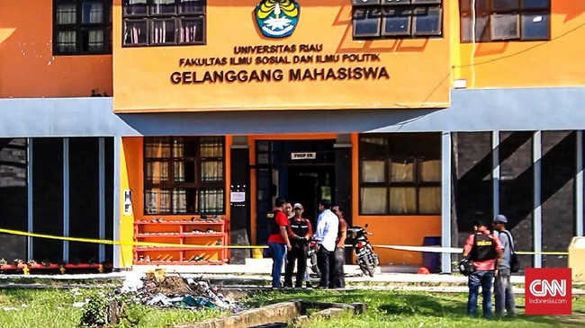 BEM FISIP Unri menyatakan selama ini perilaku ketiga alumni itu tidak mencurigakan, dan memang kerap menginap di mess mahasiswa pecinta alam.
