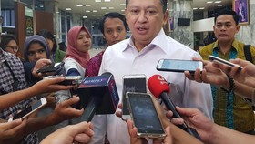 KETUA DPR TIDAK DAPAT MEMENUHI PANGGILAN KPK