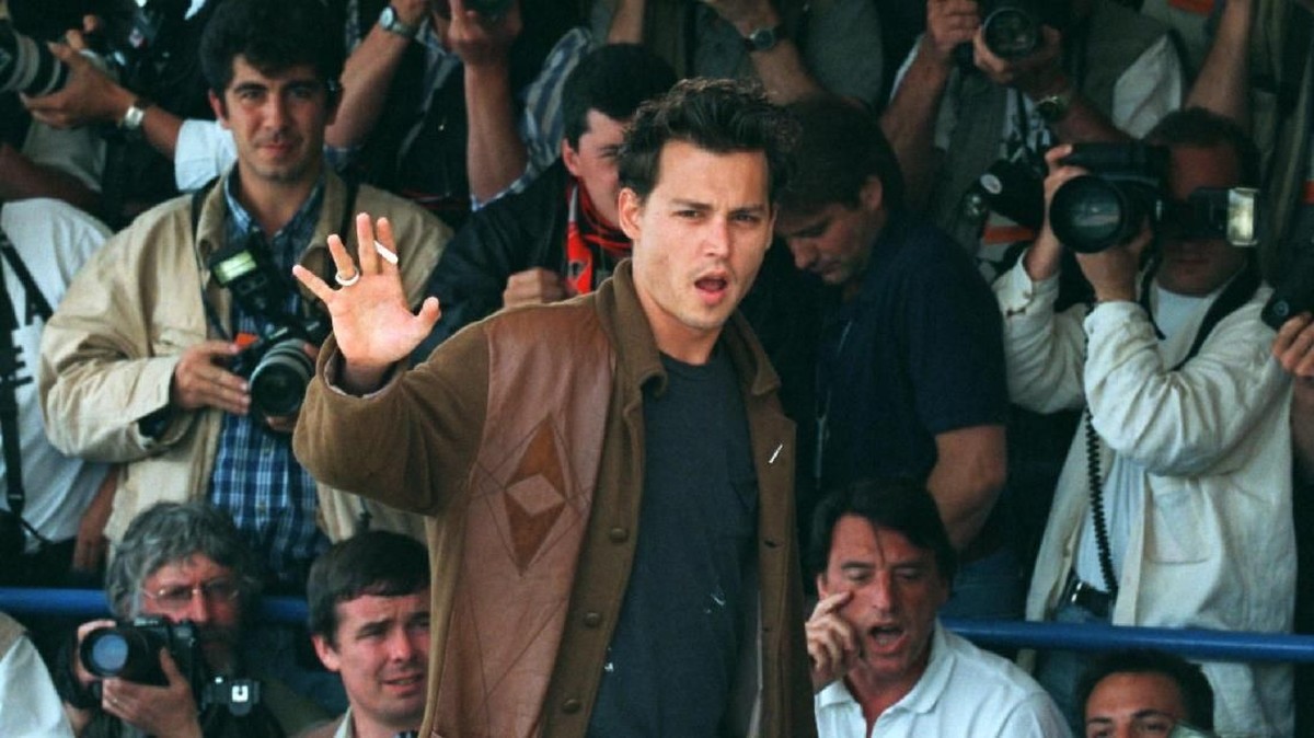 FOTO: Kenangan Wajah Bugar Johnny Depp sebelum Tampak Keriput