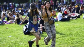 FOTO: Gembira Loka 'Field Day Festival' di Taman London
