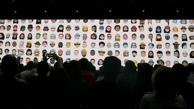 Tak mau kalah dengan kompetitor utamanya, Apple melakukan pembaharuan fitur Animoji yang mereka miliki.