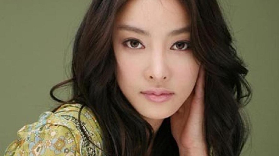 Jang Ja Yeon