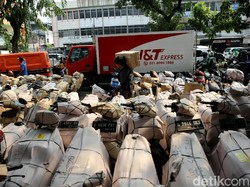 Barang Apa yang Paling Banyak Dikirim Kurir Jelang Lebaran?