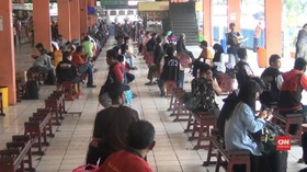 VIDEO: Terminal Kampung Rambutan Mulai Dipadati Pemudik