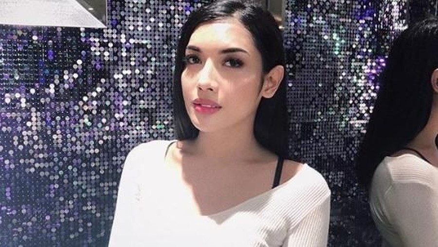 Millendaru alias Millen Cyrus disebut tak lagi perawan oleh teman-temannya.