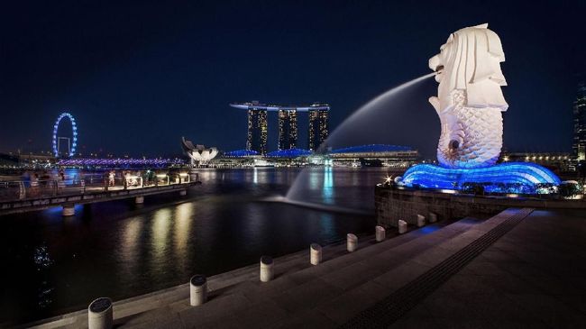 Kemacetan bukan lagi jadi masalah bagi penduduk Singapura. Transportasi umumnya nyaman dan memudahkan.