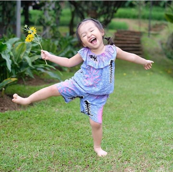 <p>Thalia juga senang beraktivitas di luar rumah seperti ini. (Foto: Instagram @thaliaputrionsu)</p>