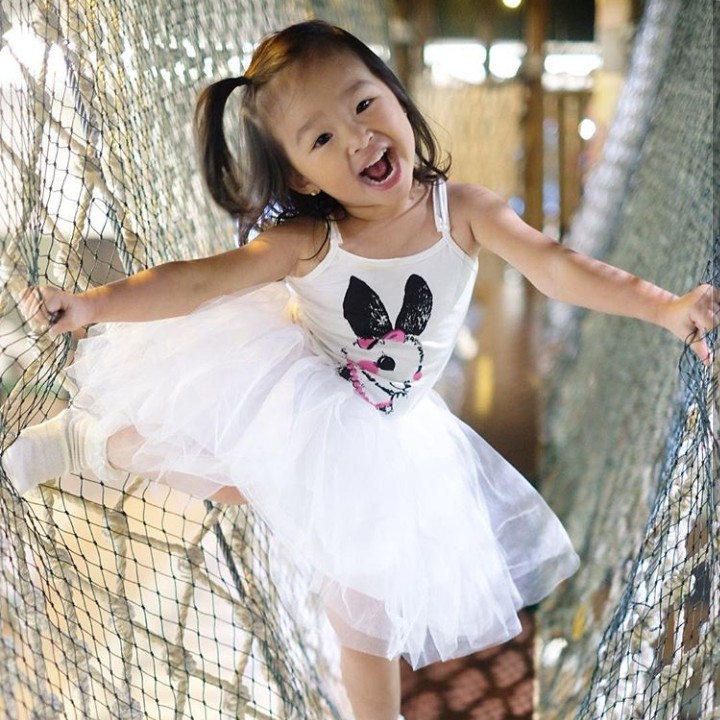 <p>Ucapan selamat ulang tahun untuk putrinya di-posting Ruben di Instagramnya. Ruben throwback masa-masa Thalia baru lahir ke dunia. (Foto: Instagram @thaliaputrionsu)</p>