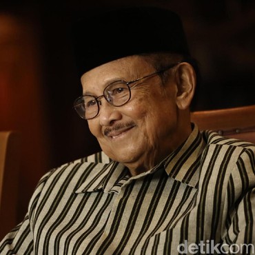 10 Manusia Miliki IQ di Atas Albert Einstein, BJ Habibie Termasuk?