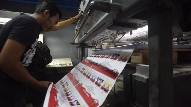 Ketua Bawaslu mengatakan data ratusan anggota lembaga itu dicatut parpol merupakan hasil pemeriksaan inisiatif pihaknya pada Sipol.