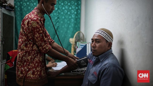 FOTO: Arus Mudik di Terminal Kampung Rambutan