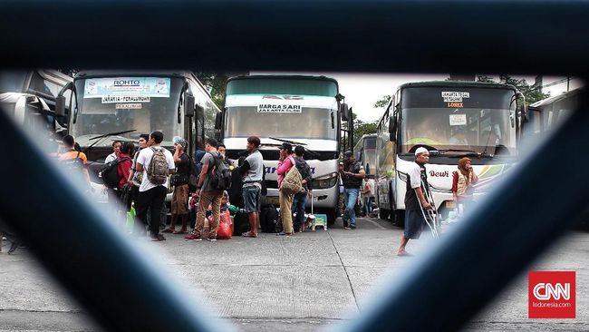 Cara Mudah Penumpang Pantau Kesehatan Bus Mudik 2019 Setiap bus angkutan mudik 2019 yang sudah dinyatakan laik jalan oleh Kementerian Perhubungan punya stiker khusus yang ditempel di kaca depan.