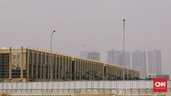 PT Pembangunan Jaya Ancol Tbk dan PT Agung Podomoro Land Tbk mengaku pasrah dengan keputusan Pemprov DKI yang menyetop proyek reklamasi Teluk Jakarta.