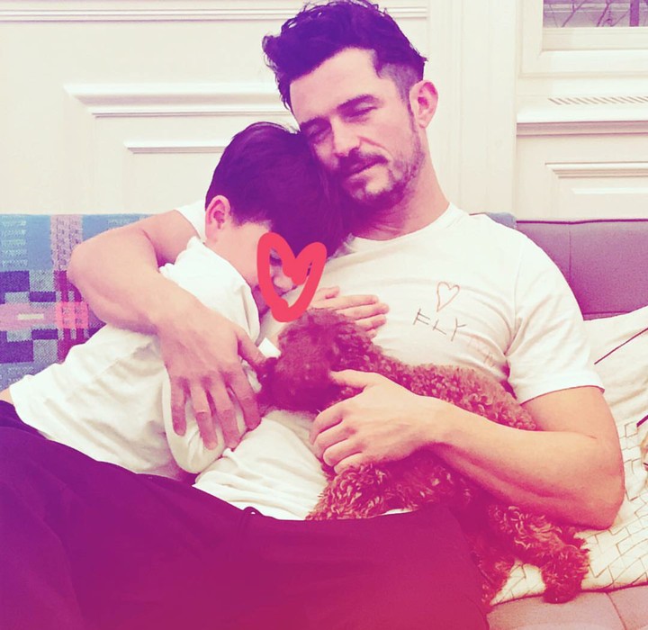 Kompaknya Orlando Bloom Bersama si Jagoan Kecil