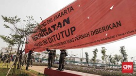 Luhut Enggan Komentari Penyegelan Bangunan Pulau D oleh Anies